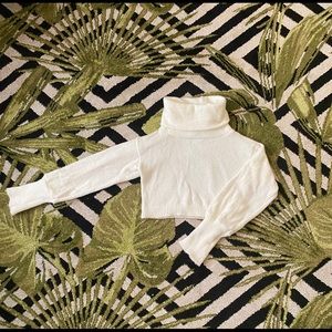 CROP, TURTLENECK SWEATER‼️